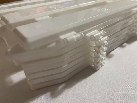 MCEAST Christmas Tree Fence 16 Piece White Picket Set