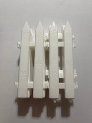 MCEAST Christmas Tree Fence 16 Piece White Picket Set
